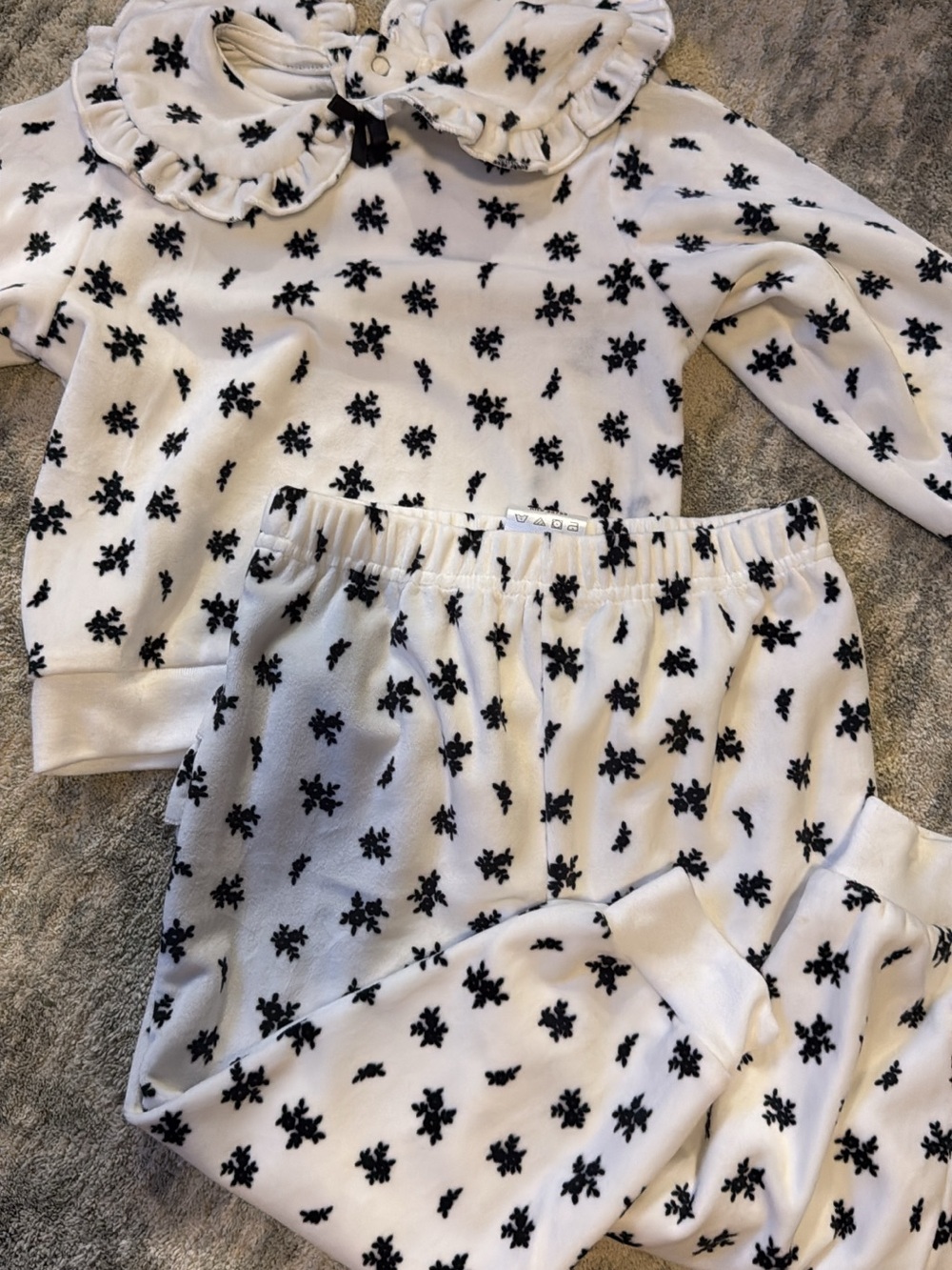 Girls' White and Black Floral Set - Cozy Long Sleeve Set